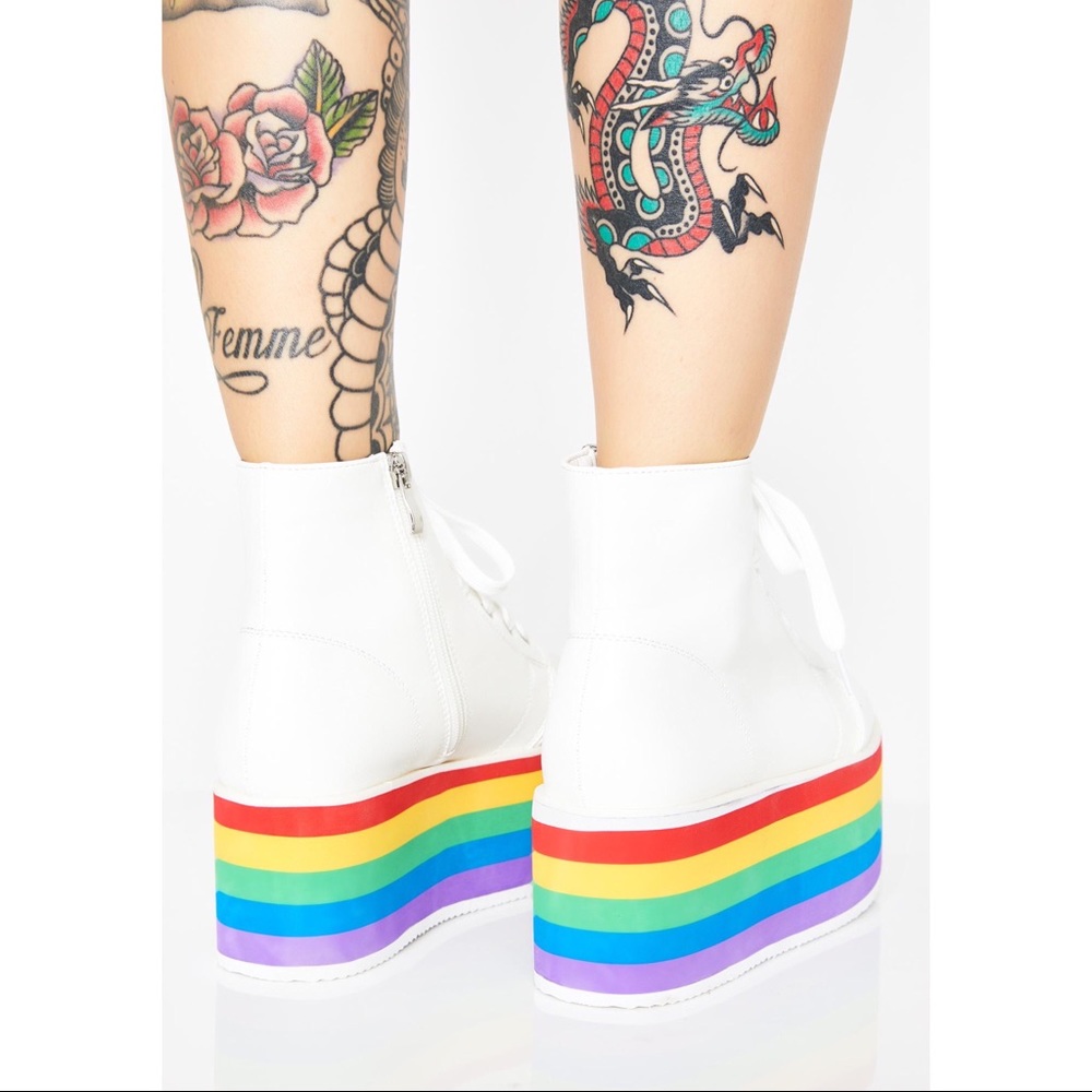 NIB RAINBOW REBELLION PLATFORM SNEAKERS - Picture 4 of 4